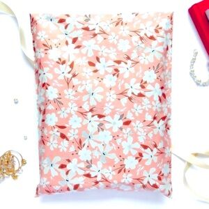 2 SETS LEFT!🌸20 Spring Bloom Poly Mailer 10 x 13